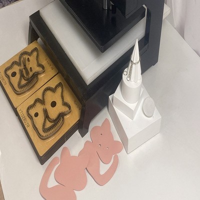 超萌激光刀模DIY 亲手打造可爱小猫挂件！